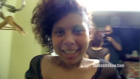 Hot drain crowd by sexy girls