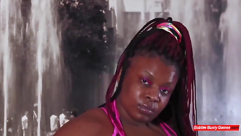 Beautiful girl with a hot ushaon