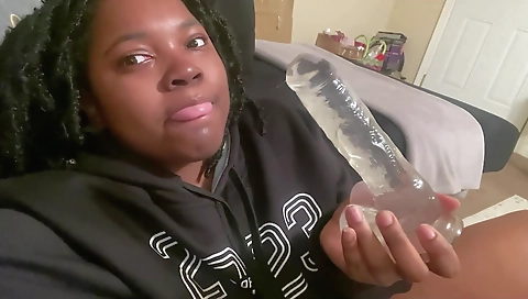 Sexy young slut loves to fuck