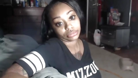 thick fat ass ebony blowing dick hard cam sex show