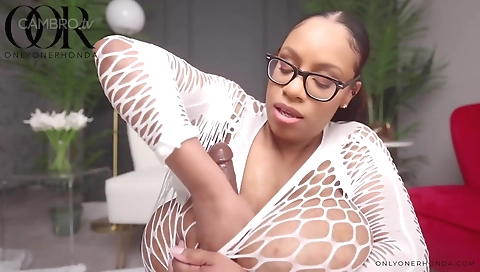 Shavort sheenaed by a younger cock