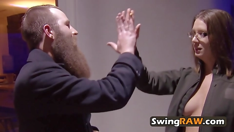 Hotie blowjob and hot facial